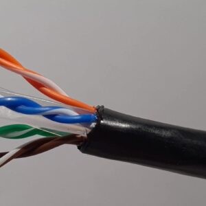 Cat6 U-UTP Pe Zwart Buitengebruik.