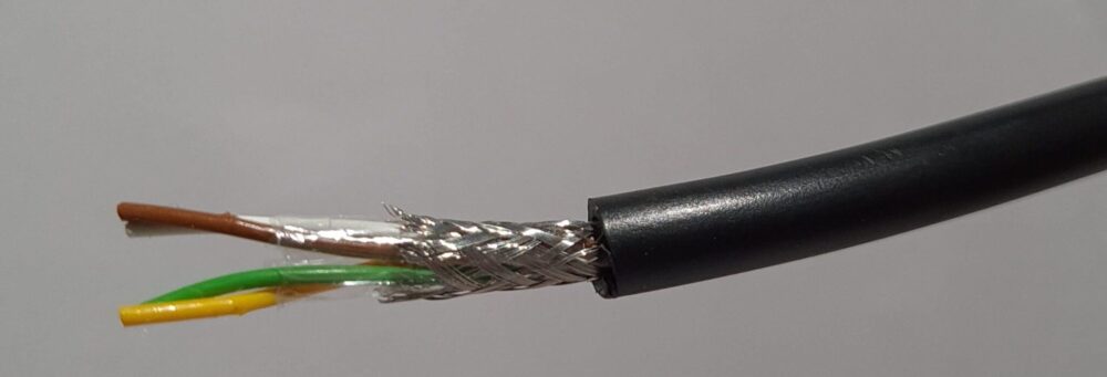 2x2x1.0mm2 Li2YCYv Black